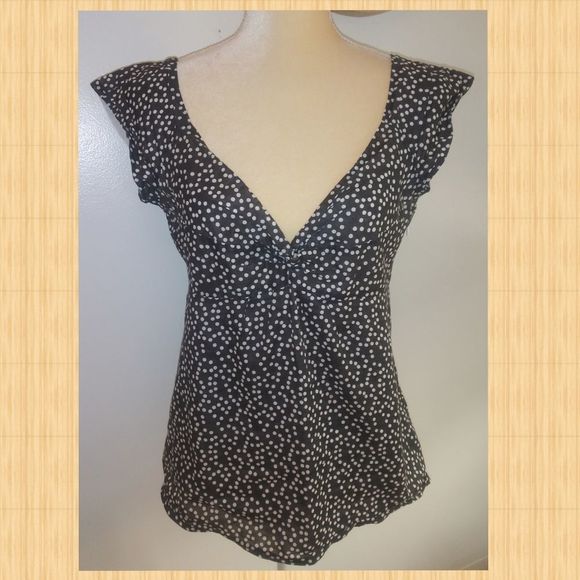 J. Crew Tops - J. Crew polka-dot twist bodice cotton - EUC